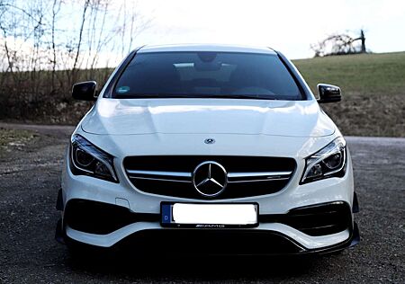 Mercedes-Benz CLA 45 AMG 4Matic Speedshift DCT 7G