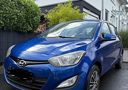 Hyundai i20 1.2 Trend Blau