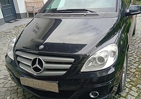 Mercedes-Benz B 180 CDI (245.207) TÜV Neu