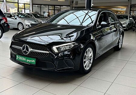 Mercedes-Benz A 180 Widescreen RFK Navi Carplay uvm.