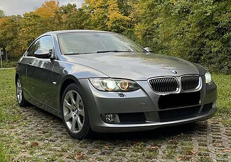 BMW 330i 330 COUPÉ * TÜV+ASU NEU* ORIGINAL 93 TKM*