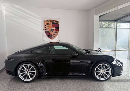 Porsche 992 Coupé- Approved 3-27 - Vollleder- 21 Zoll