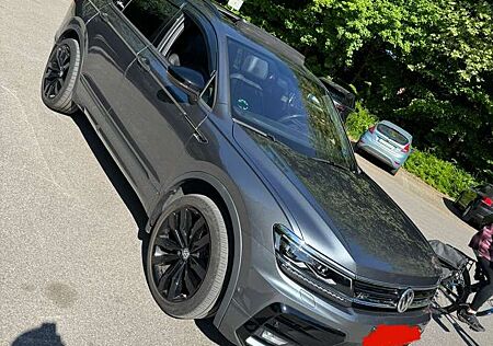 VW Tiguan Allspace Volkswagen 2.0. 7 Sitzer Highline 3xR-Line Vollausstattung