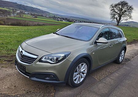 Opel Insignia 4x4 A Country Tourer AHK Pano Abstants-Tempomat