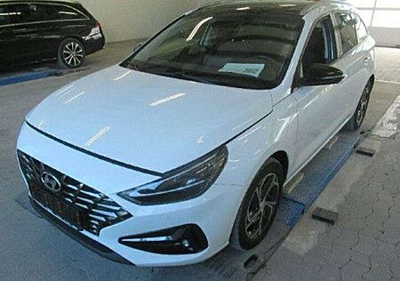 Hyundai i30 1.6 CRDI AUT Intro Edition*LED*NAVI*PANO