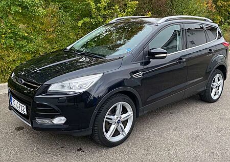 Ford Kuga gebraucht kaufen Ford Kuga Titanium
