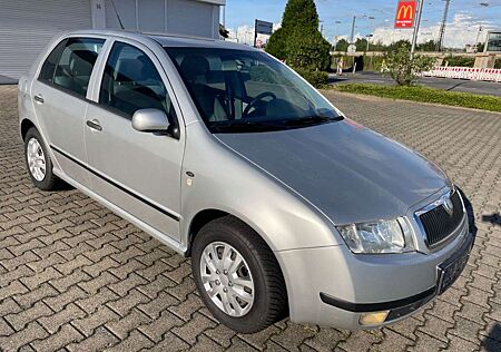 Skoda Fabia 1.4 Litr,Servolenkung,TÜV/AU bis 08/2026