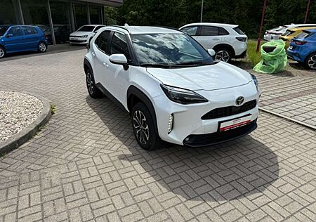 Toyota Yaris Cross Hybrid 130 1.5 VVT-i Black&White