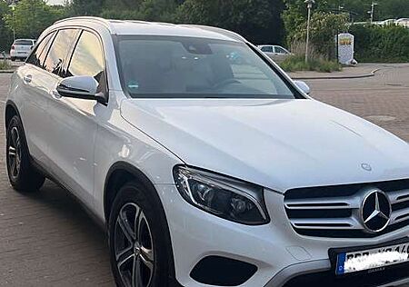 Mercedes-Benz GLC 250 Allrad,Luftfederung,Scheckheft,Abient Beleuchtung