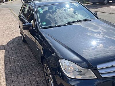 Mercedes-Benz C 180 T (BlueEFFICIENCY)