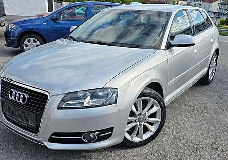 Audi A3 Sportback 1.4 TFSI Attraction, guter Zustand