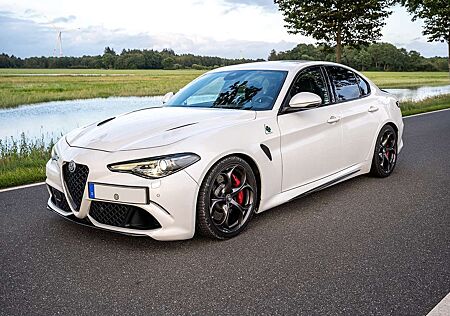Alfa Romeo Giulia Quadrifoglio *ohne OPF* 2.9 V6 Carbon