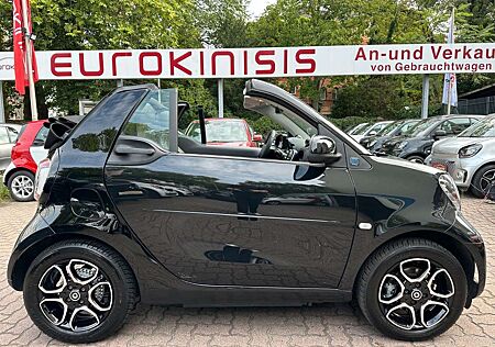 Smart ForTwo Cabrio EQ*EXCL*60kW*LEDER*JBL*KAM*22kW