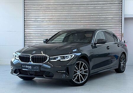 BMW 330 e Sport Line*Laser*Head-Up*Kamera*Ha/Kardon