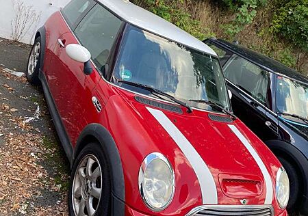 Mini Cooper S XENON LEDER PDC TÜV 12/26