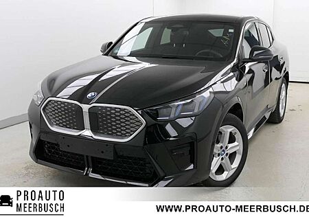 BMW iX2 20e M Sport AHK/HARMAN/MEMORY/MASSAG/ADAPTLED
