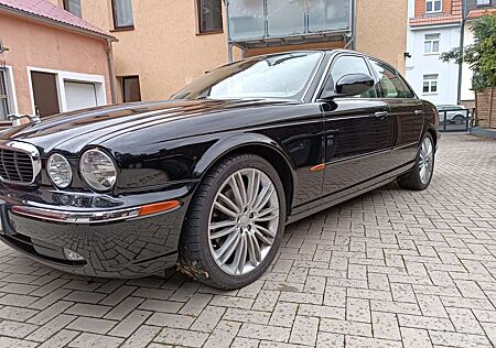 Jaguar XJ8 3.5