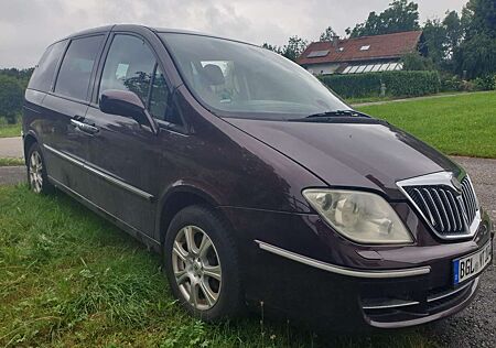 Lancia Phedra 2.2 Multijet JTD 16v DPF Automatik Platino