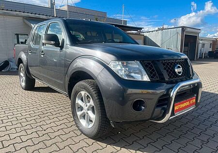 Nissan Navara Pickup Double Cab XE 4X4