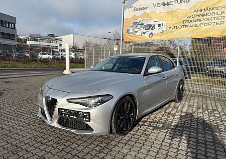 Alfa Romeo Giulia 2.2 JTDM Super Navi T-Leder Automatik RFK