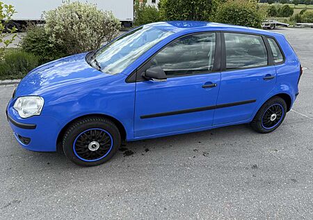VW Polo Volkswagen Tour 1,6l 105PS Tüv Neu
