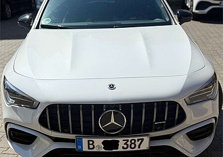 Mercedes-Benz CLA 45 AMG 4Matic+ Shooting B Speedsh 8G-DCT