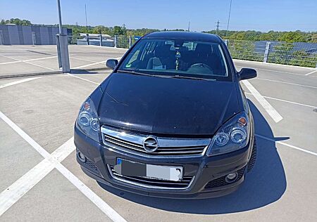 Opel Astra 1.6 Design Edition