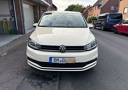 VW Touran Volkswagen 2.0 TDI SCR DSG 7 Sitzer PDC v+h Kamera..