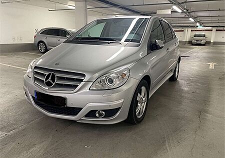 Mercedes-Benz B 200 B -Klasse