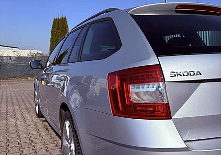 Skoda Octavia Combi 2.0 TSI DSG Ambition