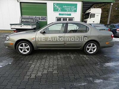 Nissan Maxima 3,0 Elegance