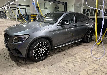 Mercedes-Benz GLC 250 d Coupe AMG Line, 4 Matic, Voll, wenig KM