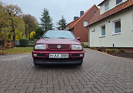 VW Vento Volkswagen 1.8 GLX