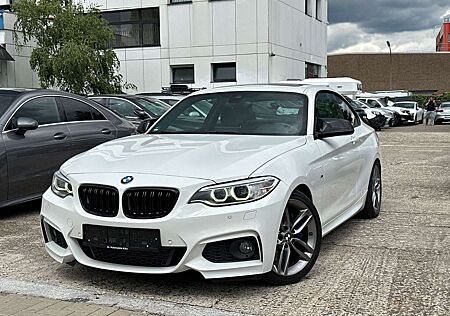 BMW 225 2 Coupe d M Sport/Alcantara/Bi-Xenon