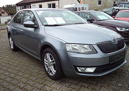 Skoda Octavia Ambition Tempomat Lederlenkrad Radio Swing