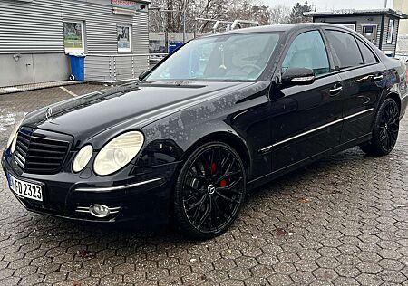 Mercedes-Benz E 320 Mercedes Benz E320 Avantgarde Massage SHZ SBL EPH