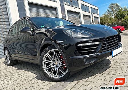 Porsche Cayenne Turbo 4.8 Approved | Panoramad.