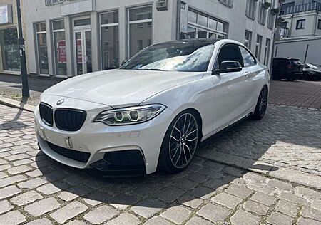 BMW M2 M235i Coupe Bi-XENON*SHZ*H&K*DAB*KLIMA