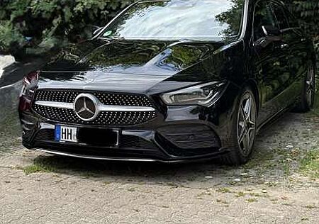 Mercedes-Benz CLA 200 Shooting Brake (118.687)