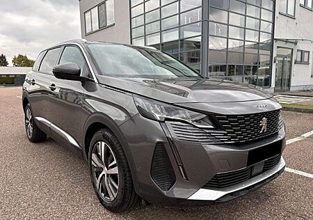Peugeot 5008 Allure ALU/NAVI/Kam180°/7Sitze