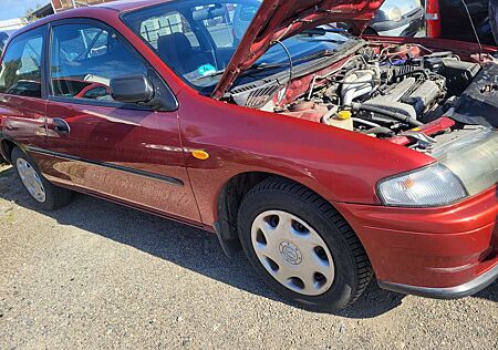 Mazda 323 P 1.4. Mit Klimaanlage
