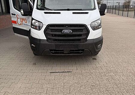 Ford Transit Bus Krankentransporter Liegendtransporter Rollstuhl