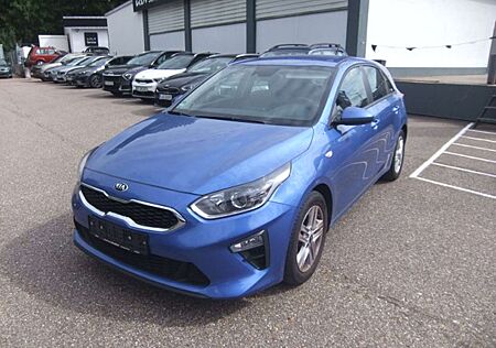 Kia Cee'd Ceed / 1.4 Edition 7