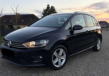 VW Golf Sportsvan Volkswagen 1.6 TDI 110 FAP BlueMotion Technology Confortline