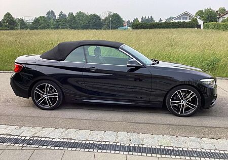 BMW 220i 220 Cabrio Aut. M Sport