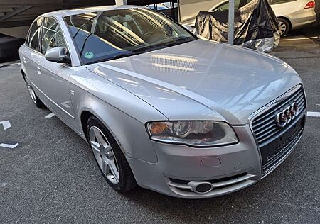 Audi A4 2,5 TDI B7 S-line