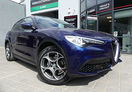 Alfa Romeo Stelvio 2.0T Veloce Q4 LEDER/KAM/BI-XENON/19ZOLL