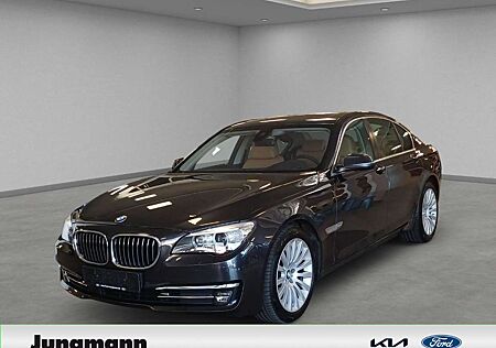 BMW 750i 750