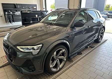 Audi e-tron S BLACK/22Z/MTRX/ACC/HuD/PANO/360/S-SITZE