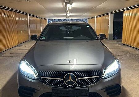 Mercedes-Benz C 200 (205.077)